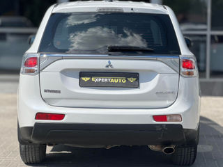 Mitsubishi Outlander foto 5