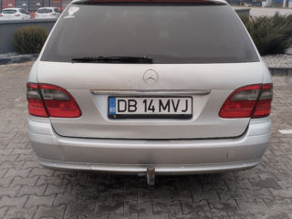 Mercedes E-Class foto 4