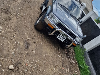 Toyota 4-Runner foto 4