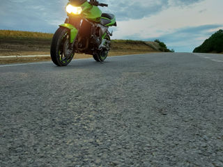 Kawasaki Z750 foto 1