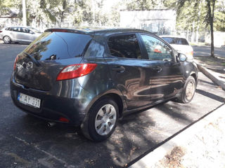 Mazda 2 foto 3