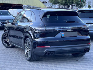 Porsche Cayenne foto 5