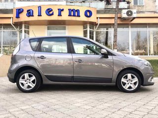 Renault Scenic foto 2