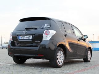 Toyota Verso foto 2