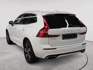 Volvo XC60 foto 2