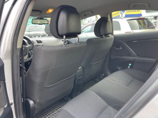 Toyota Avensis foto 18