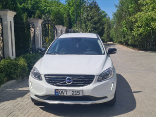 Volvo XC60 foto 2