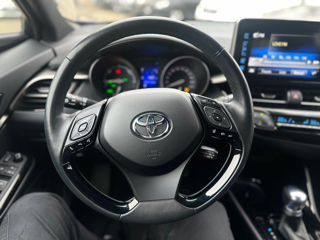 Toyota C-HR foto 8