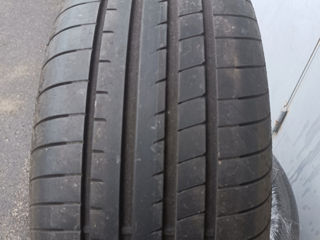 245 40 18, Goodyear vara 90%