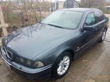 BMW 5 Series foto 4