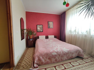 Apartament cu 3 camere, 84 m², Botanica, Chișinău foto 3