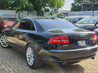 Audi A8 foto 10