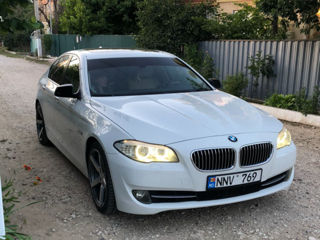 BMW 5 Series foto 3