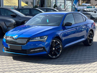 Skoda Superb foto 1