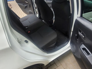 Toyota Yaris foto 4