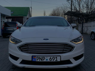 Ford Fusion foto 3