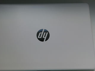 hp 14 inches Full-Hd, i5 generația 10, ssd 256gb, ram 16gb. foto 2