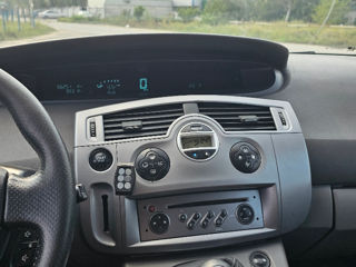 Renault Scenic foto 10