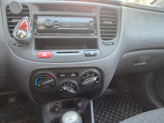 KIA Rio foto 7