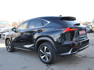 Lexus NX Series foto 6