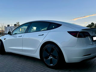 Tesla Model 3 foto 5