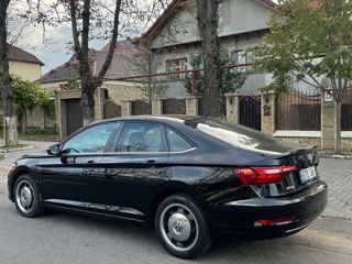 Volkswagen Jetta foto 7