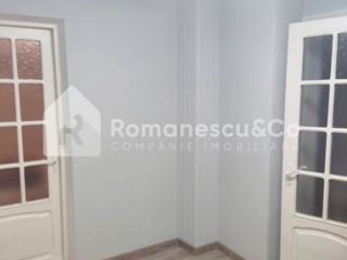 Apartament cu 2 camere, 46 m², Centru, Chișinău foto 3