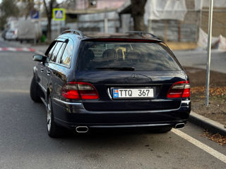 Mercedes E-Class foto 13