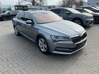 Skoda Superb foto 2