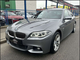 BMW 5 Series foto 4