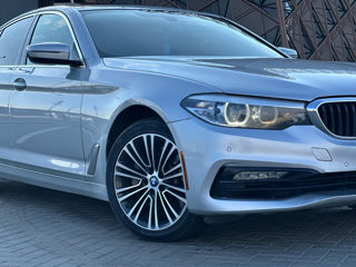 BMW 5 Series foto 2