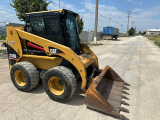 CAT 236B, 2006 foto 4