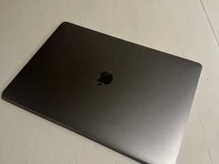 MacBook pro 15in 2017 Space gray 1TB SSD