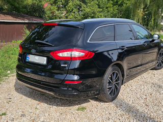 Ford Mondeo foto 4