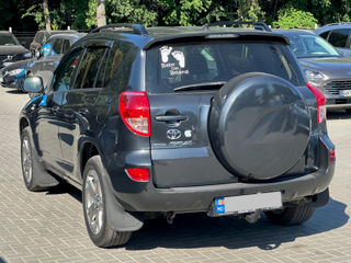 Toyota Rav 4 foto 5