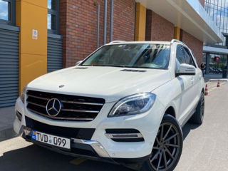 Mercedes M-Class foto 2