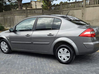 Renault Megane foto 4