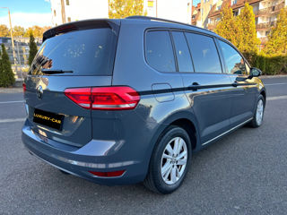 Volkswagen Touran foto 8