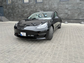 Tesla Model 3 foto 3