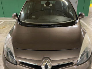 Renault Grand Scenic foto 3