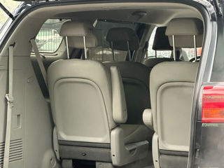 KIA Carnival foto 18