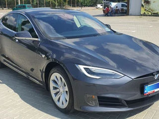 Tesla Model S foto 6