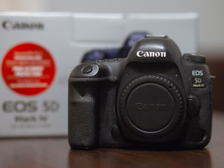Продам Canon 5D Mark IV (BODY)