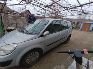 Renault Grand Scenic foto 3