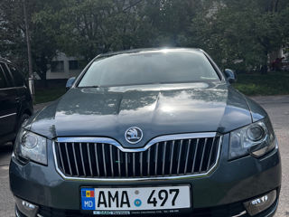 Skoda Superb foto 4