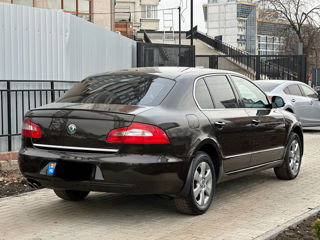 Skoda Superb foto 4