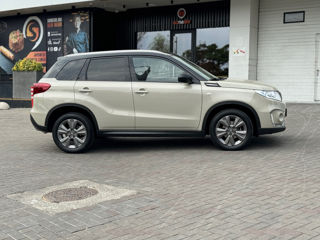 Suzuki Vitara foto 2