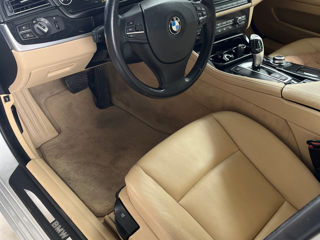 BMW 5 Series foto 8