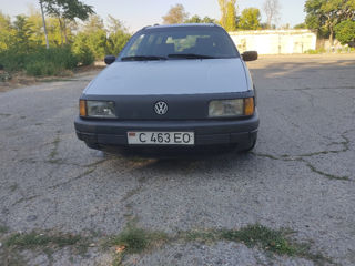 Volkswagen Passat foto 2