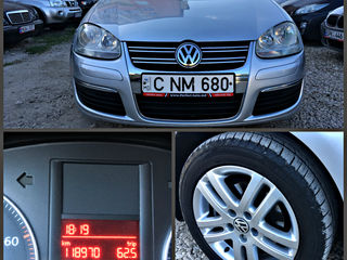 Volkswagen Jetta foto 8